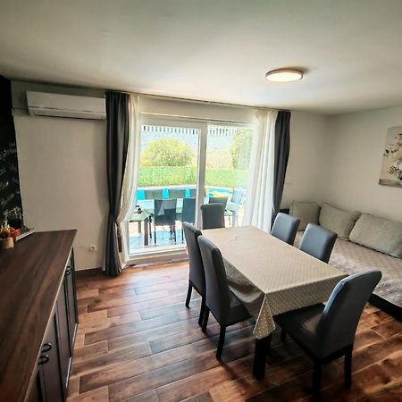 Villa Croatia Sea View With Heated Pool Vinišće Eksteriør billede