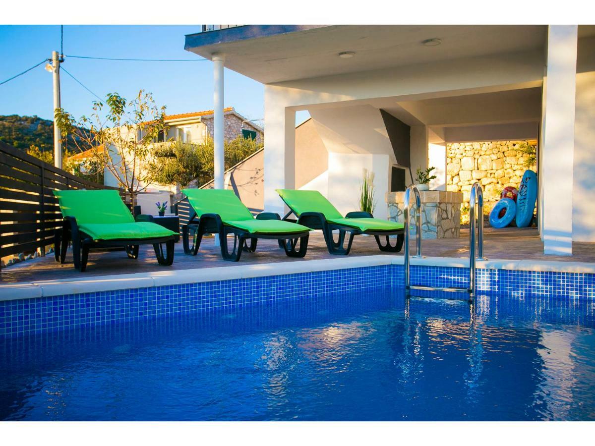 Villa Croatia Sea View With Heated Pool Vinišće Eksteriør billede