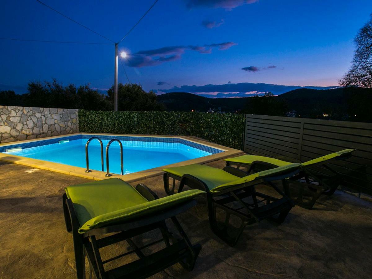 Villa Croatia Sea View With Heated Pool Vinišće Eksteriør billede